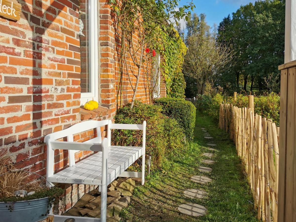 Ferienglueck An Der Nordsee Buche Deine Erdgeschoss-Ferienwohnung Mit Kamin Terrasse Und Eingezaeuntem Garten Fuer Unvergessliche Auszeiten Altfunnixsiel Экстерьер фото