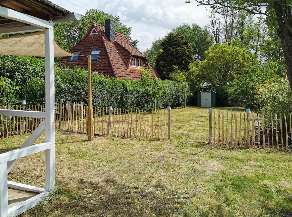 Ferienglueck An Der Nordsee Buche Deine Erdgeschoss-Ferienwohnung Mit Kamin Terrasse Und Eingezaeuntem Garten Fuer Unvergessliche Auszeiten Altfunnixsiel Экстерьер фото