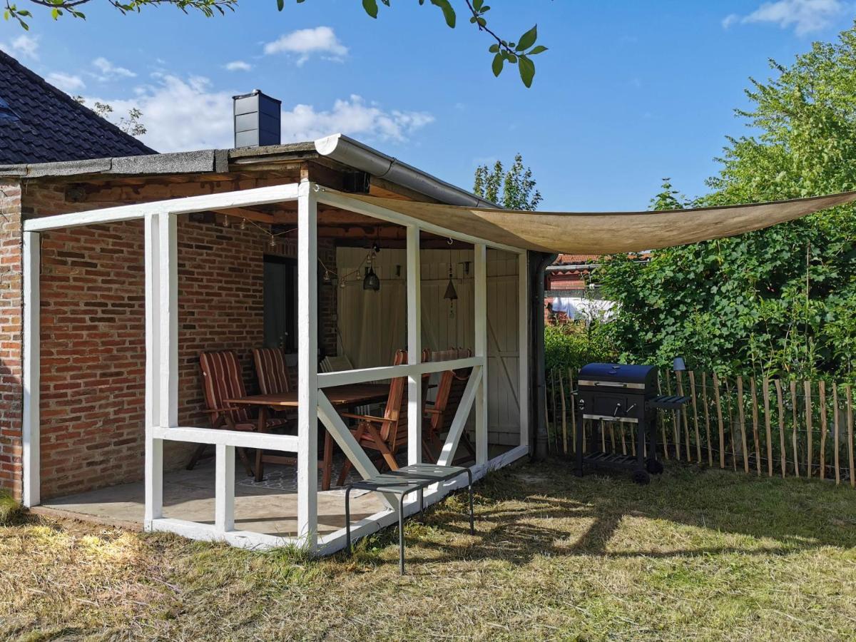 Ferienglueck An Der Nordsee Buche Deine Erdgeschoss-Ferienwohnung Mit Kamin Terrasse Und Eingezaeuntem Garten Fuer Unvergessliche Auszeiten Altfunnixsiel Экстерьер фото